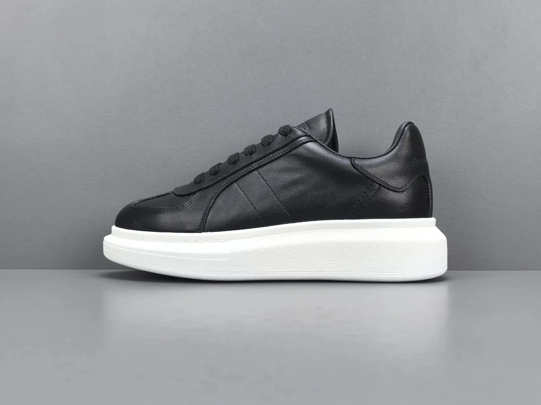 Alexander McQueen Oversized Sneaker Beige Calfskin Round-Toe Low-Tops