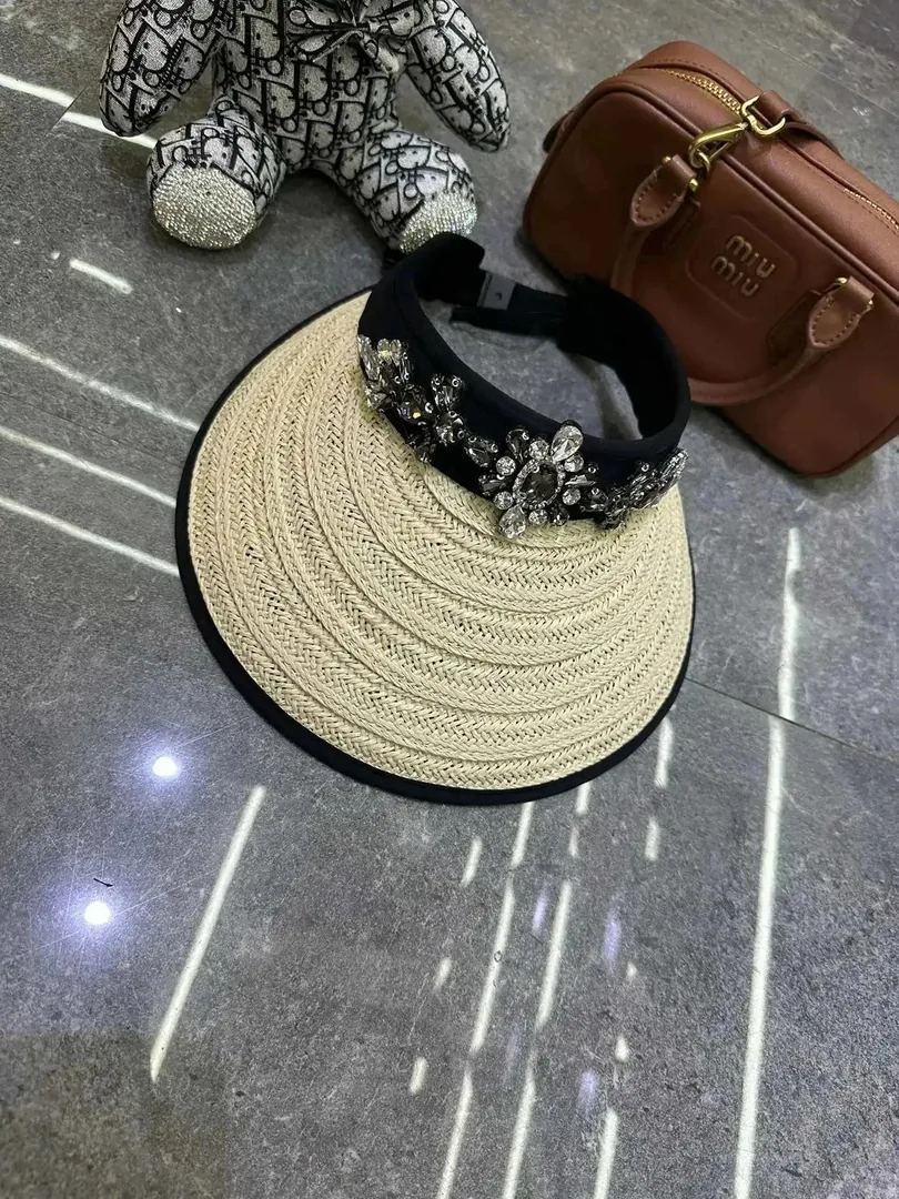 Chanel CC Logo Hat Collection — Photo 9