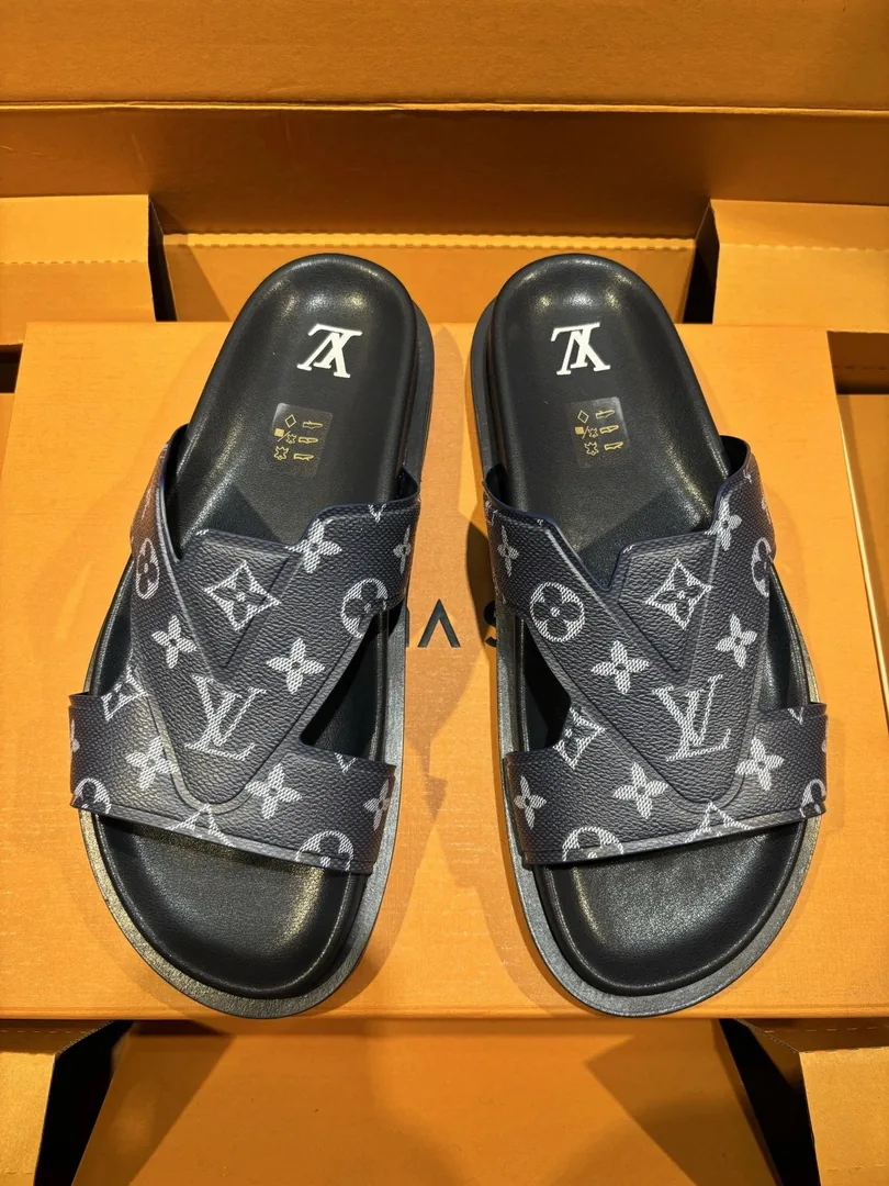 Oasis Mule Slides — QC
