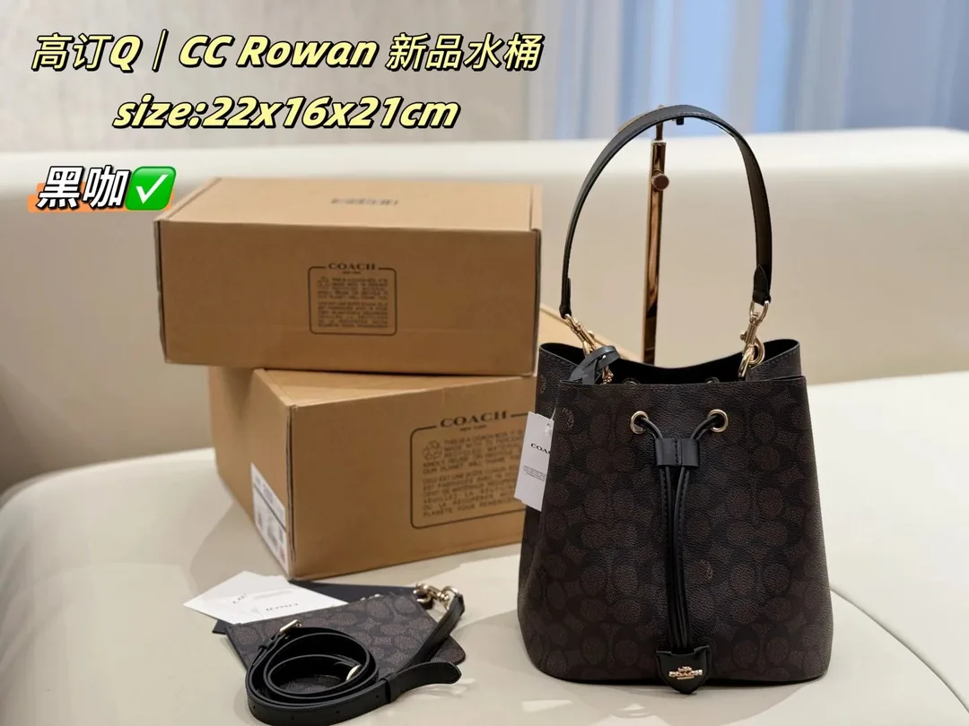 Coach Bucket Bag — photo 9