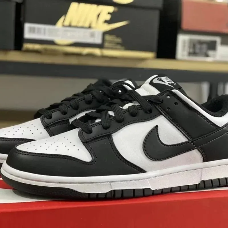 Nike Dunk Shoes — Photo 4