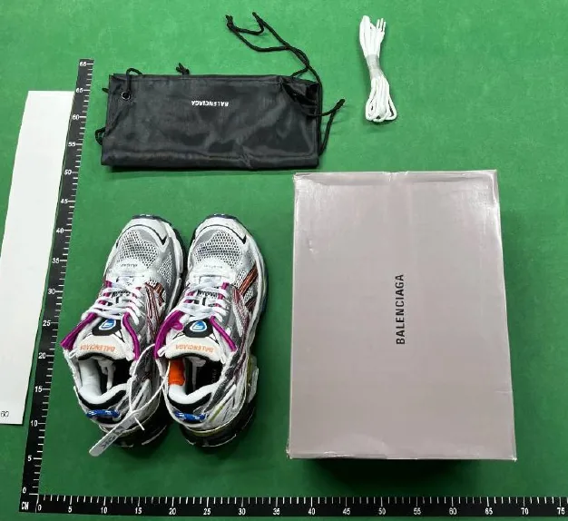 Balenciaga Runner White Low-Top Runners — Photo 11