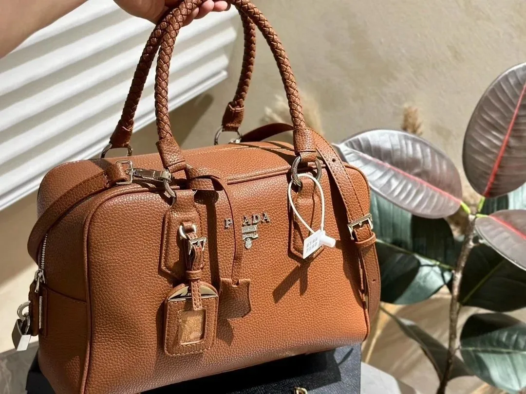 Tote Bag — Photo 4