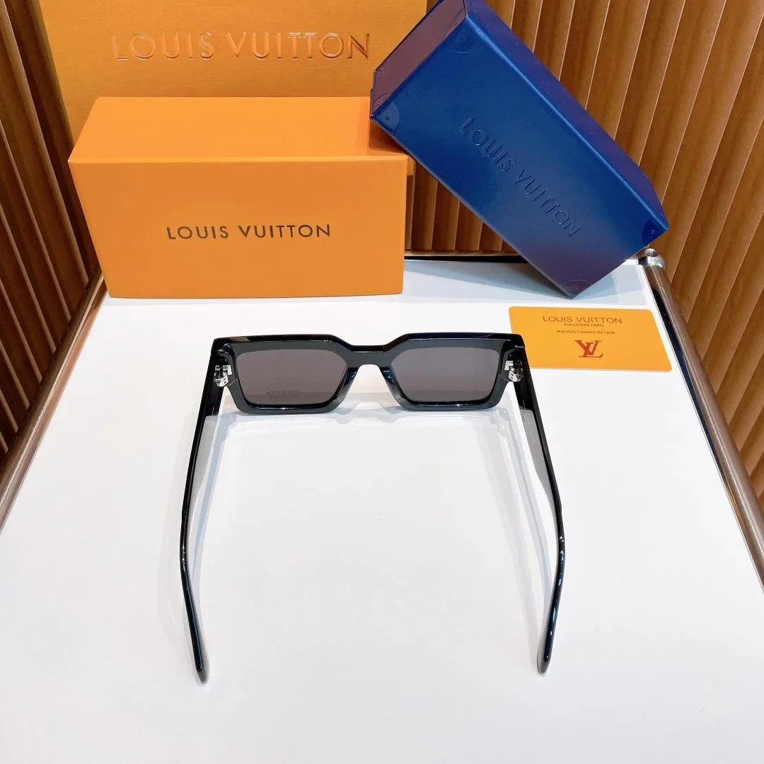 Runway Sunglasses — QC