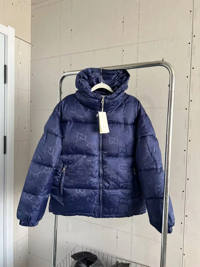 Gucci Down Jacket Vest Set — Photo 5