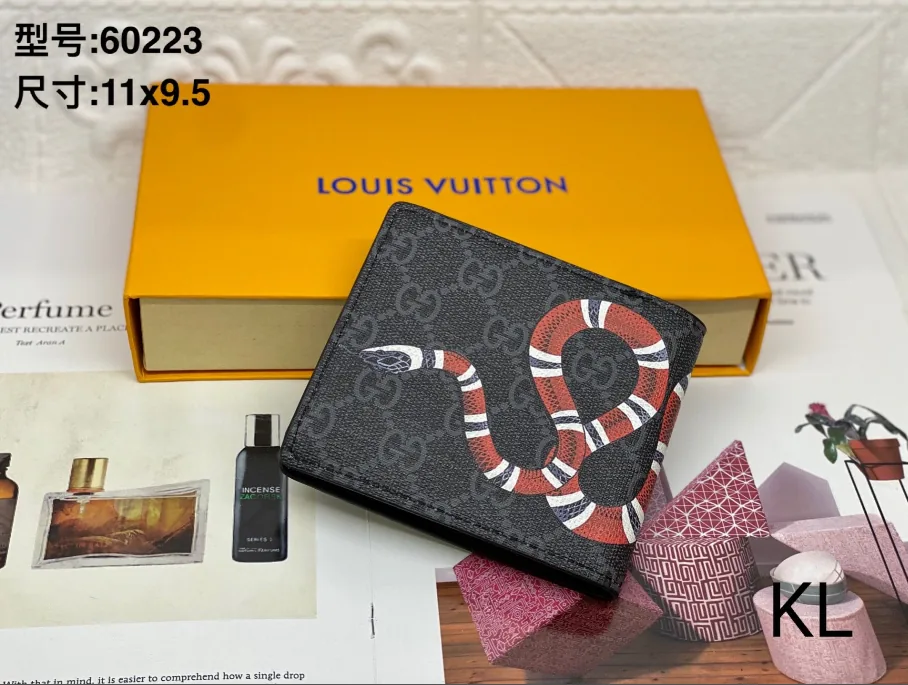 Designer Leather Wallet — photo 2