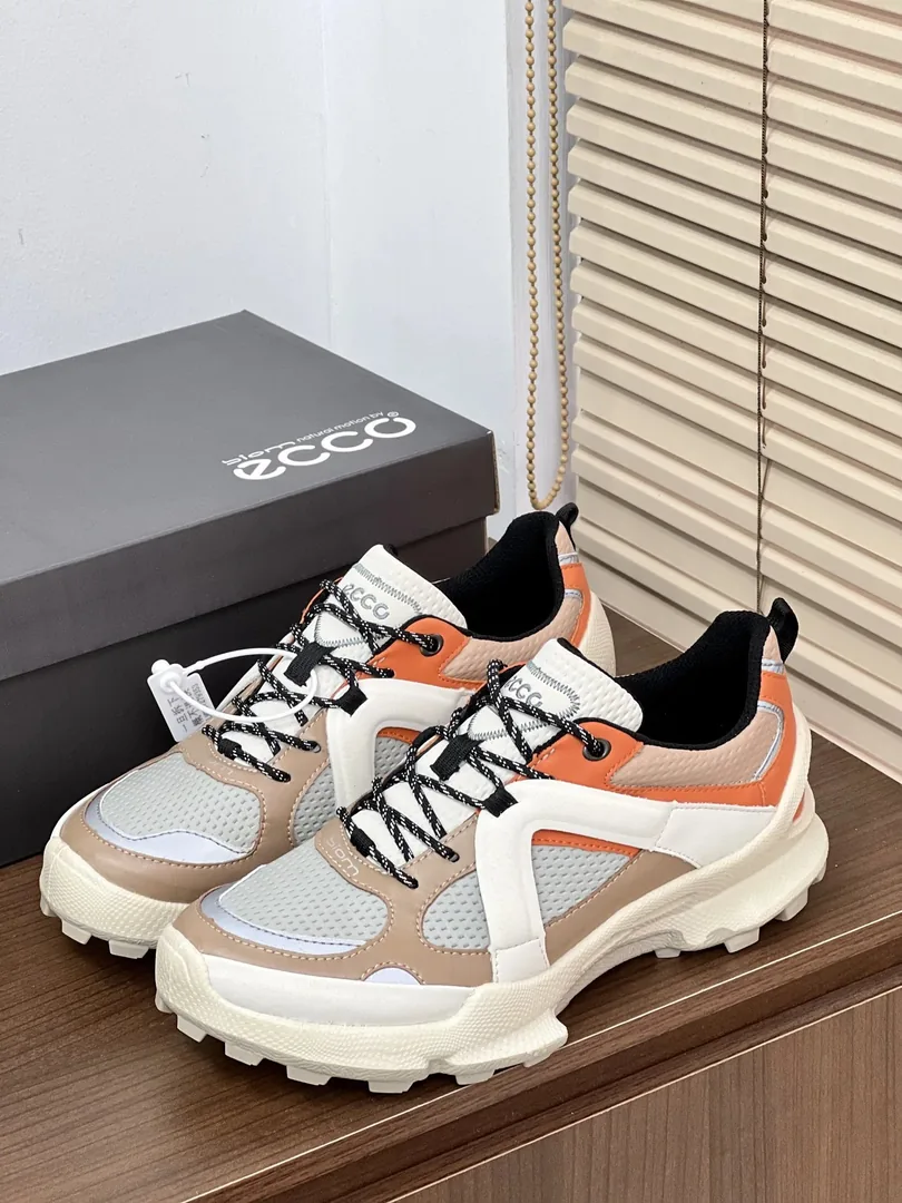 Ecco BIOM Red Running Shoes — Photo 11
