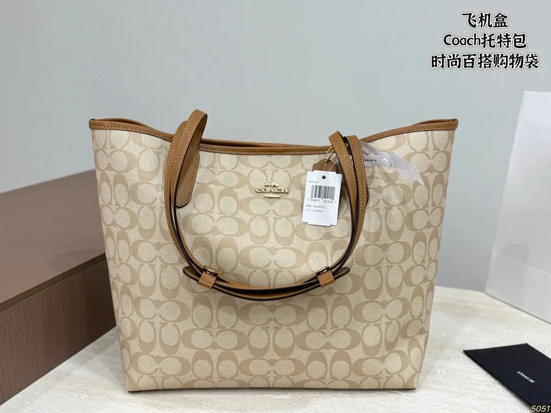 Coach Tote Shopping Bag — photo 6