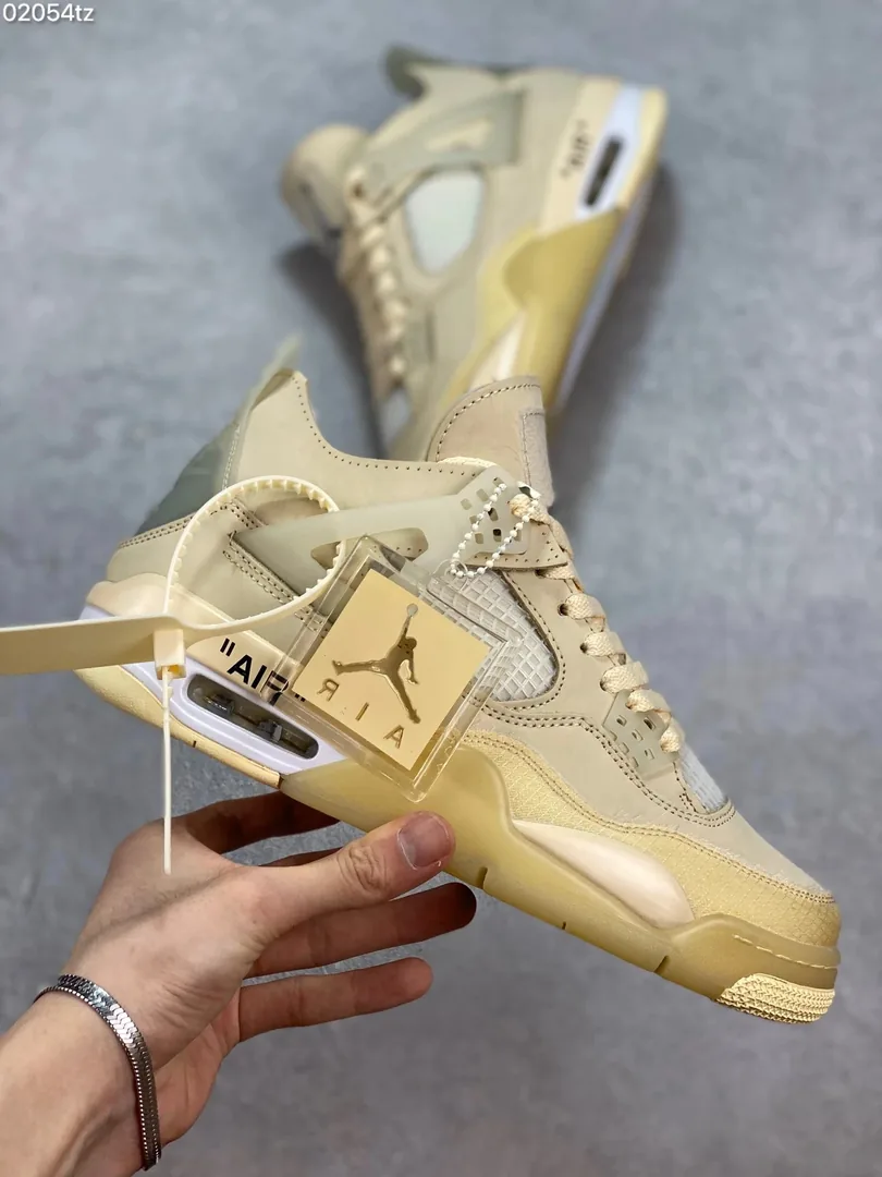 Air Jordan 4 Off-White — photo 12
