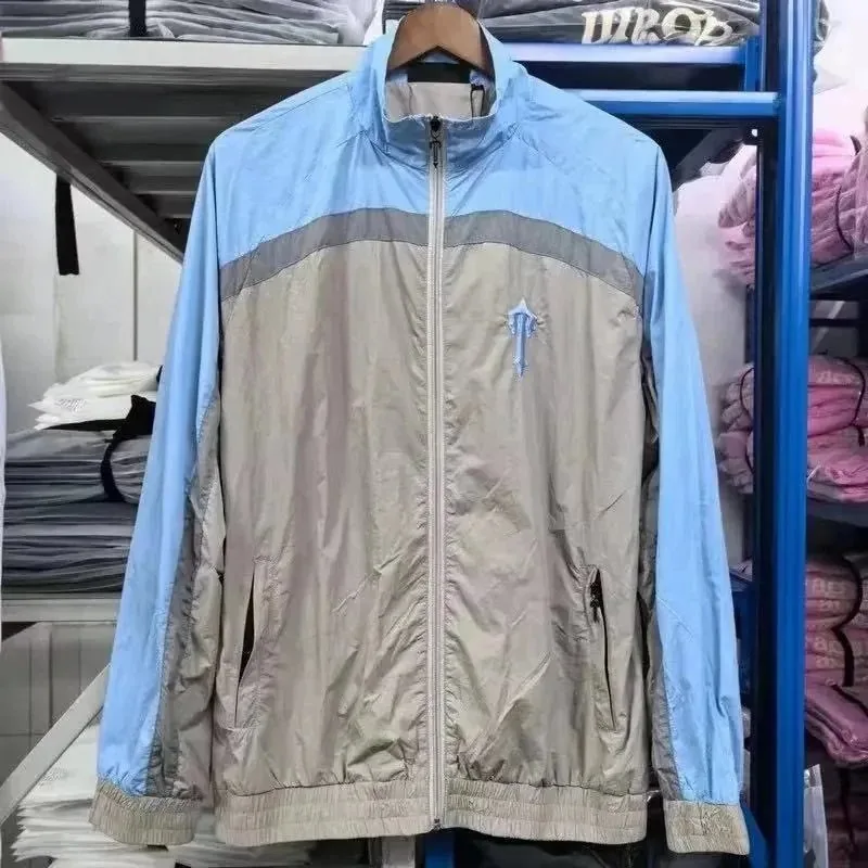 Hooded Windbreaker Set — Photo 13