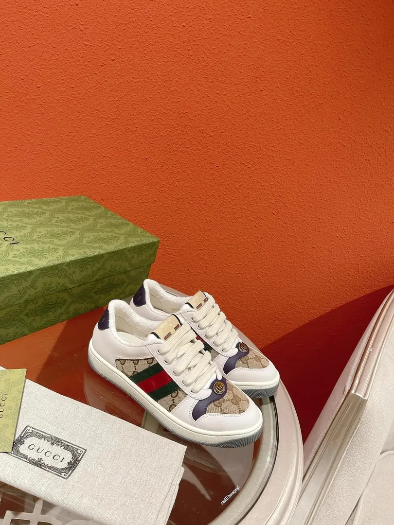 Gucci Screener Beige Low-Top Sneakers — Photo 14