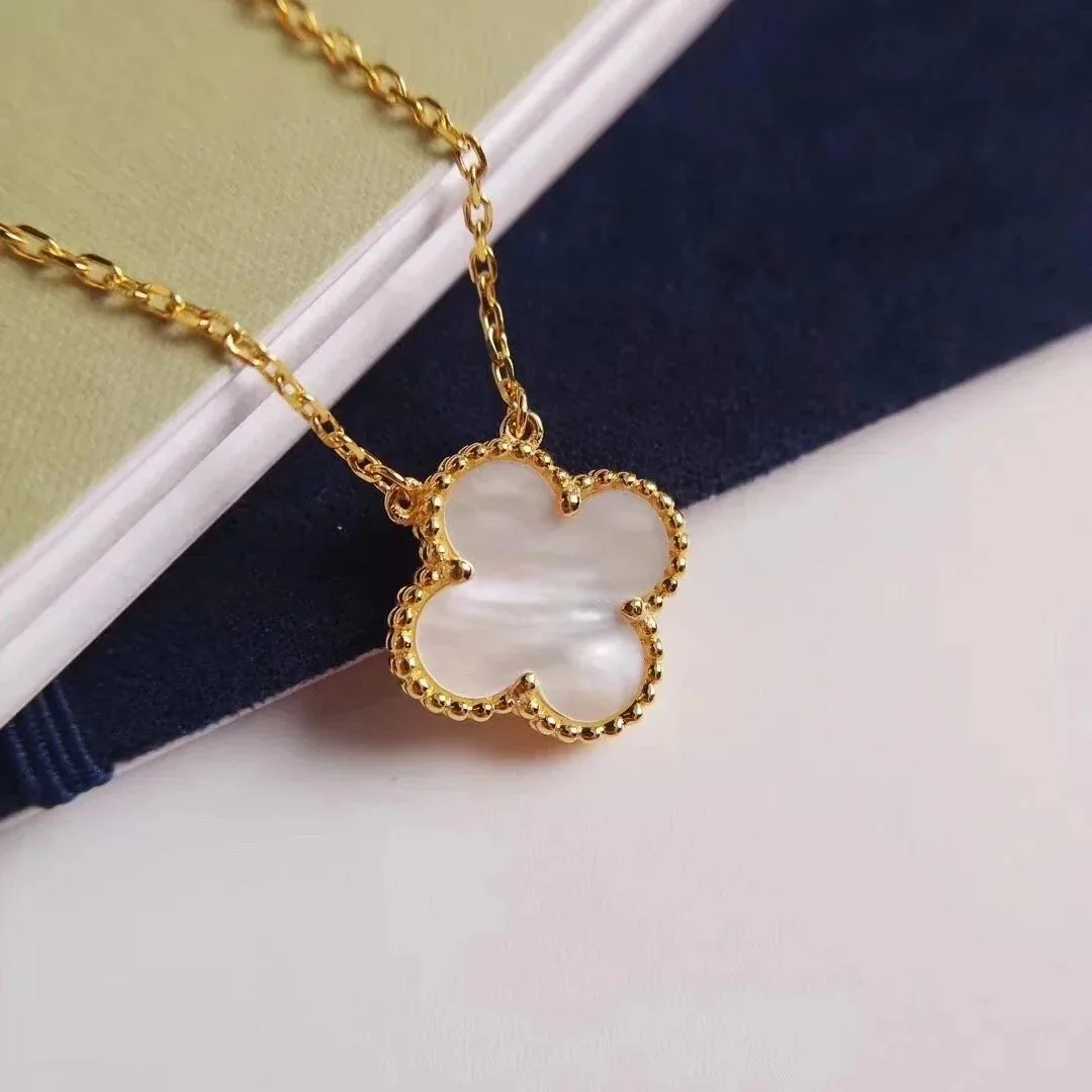 Van Cleef Arpels Necklace Gift Box — Photo 13