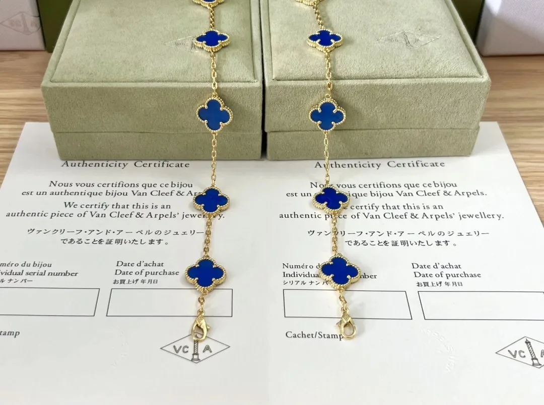 Vintage Alhambra Blue Clover Bracelet — Photo 6