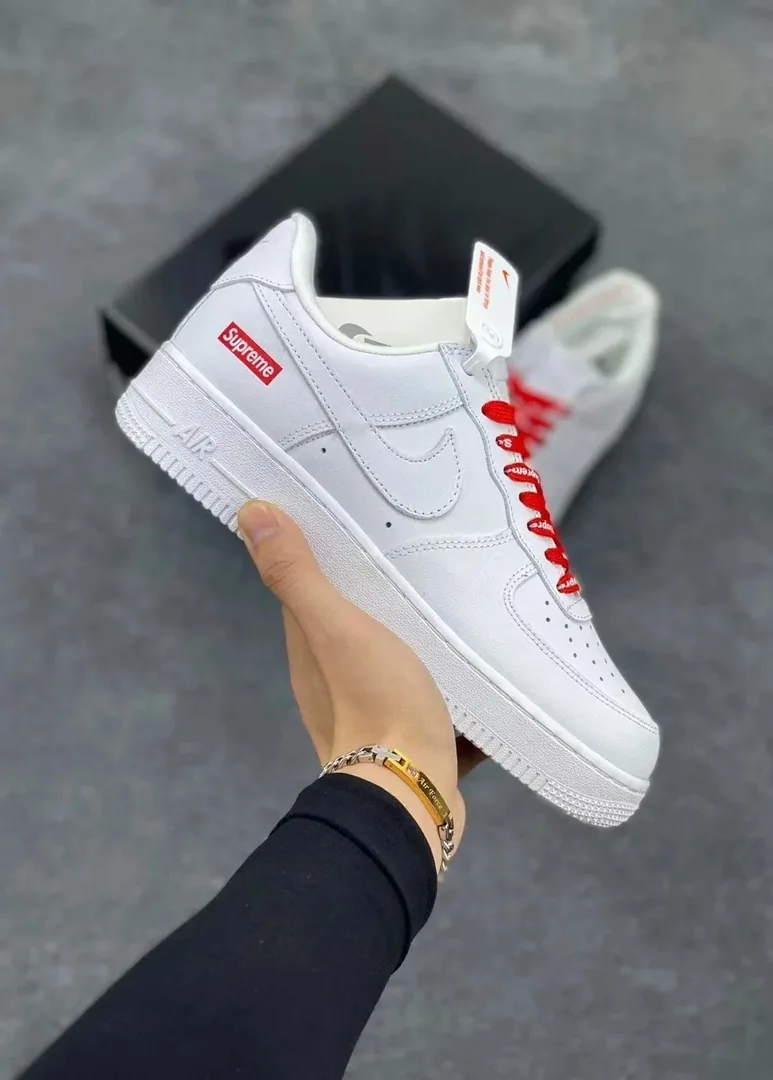 Nike Air Force 1 Low-Top Summer Sneakers — Photo 6
