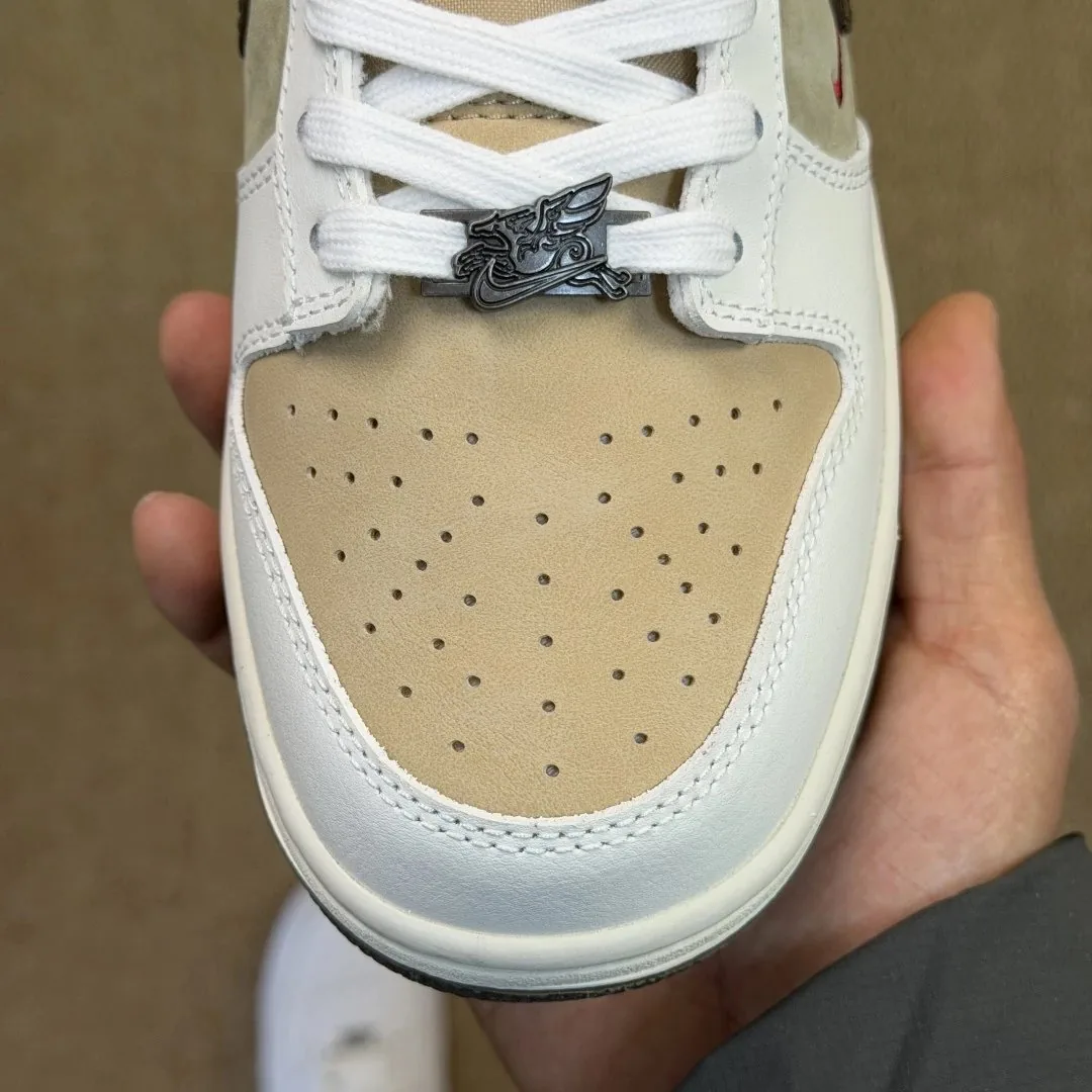 Nike Dunk Low Pegasus CNY Year Of The Horse Beige — photo 7