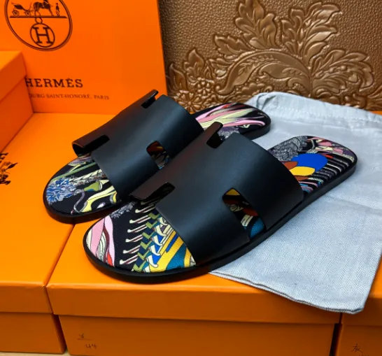 Hermes Chypre Leather Sandals — QC