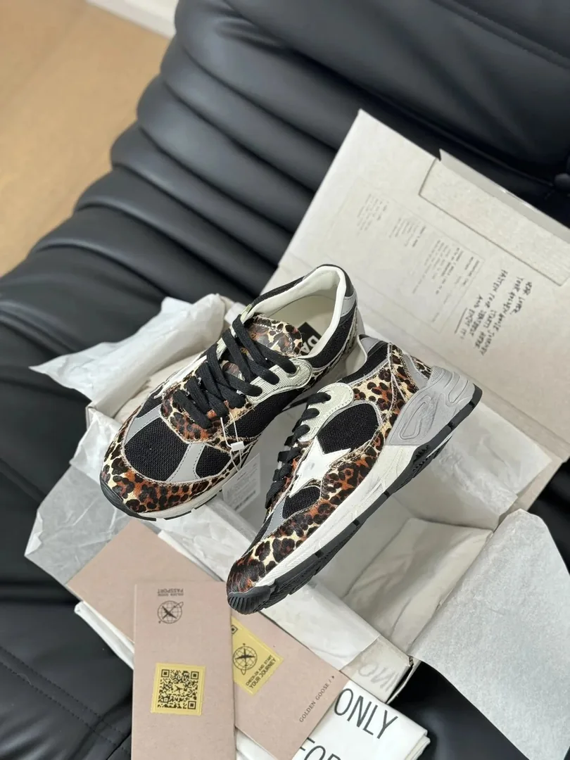 Golden Goose Dad-Star Dad Star Beige Sneakers — QC