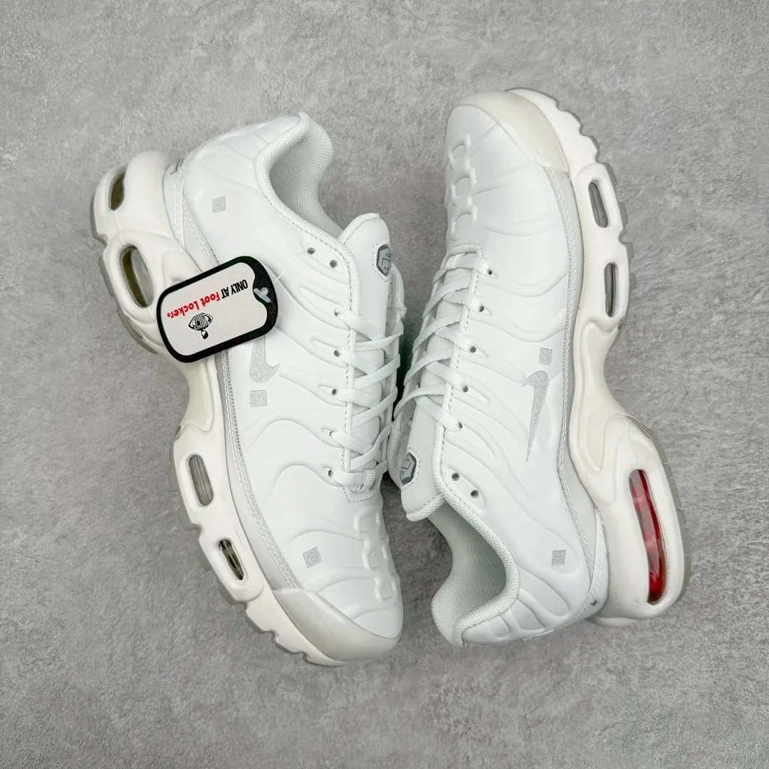 Nike Air Max Plus TN Grey Black Retro Sneakers — Photo 4