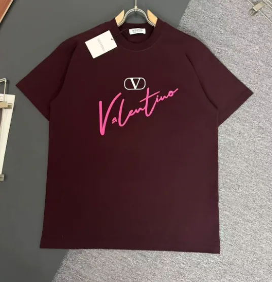 Short-Sleeve Tee — Photo 10