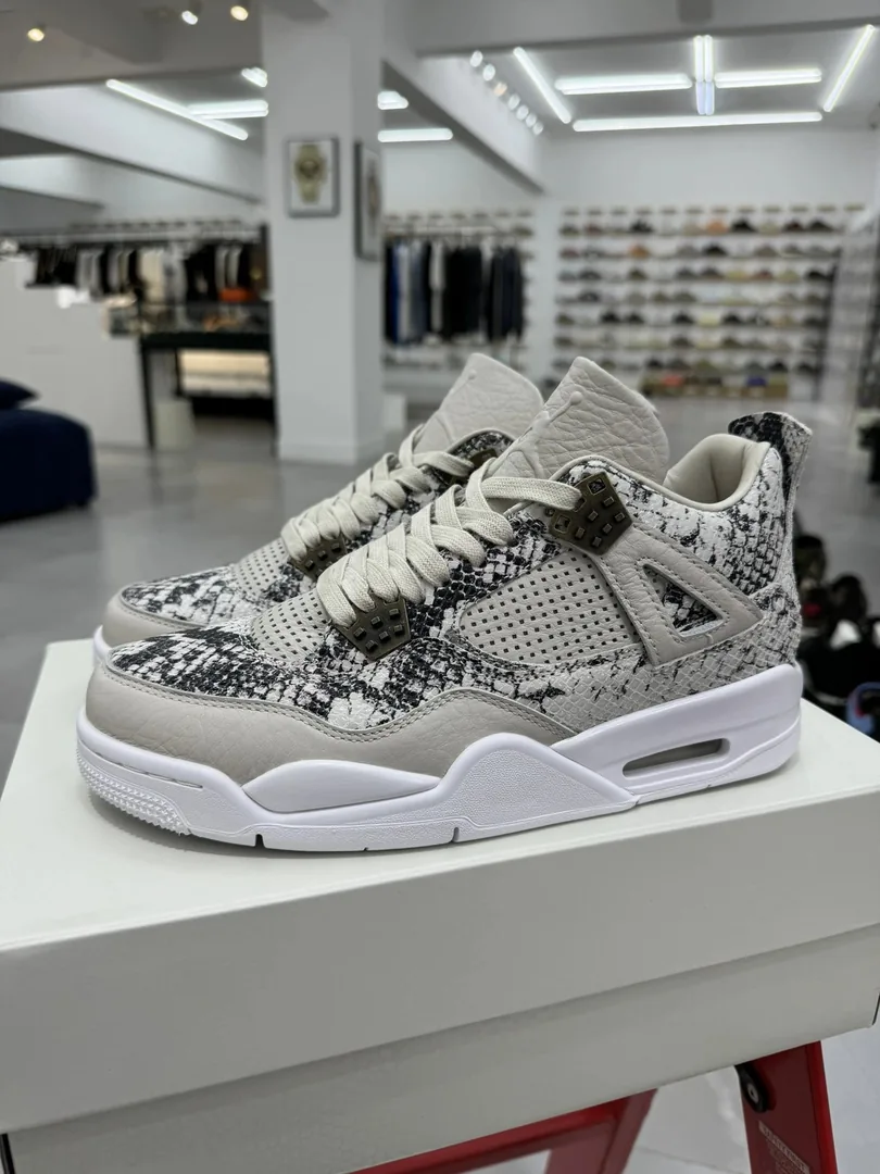 Air Jordan 4 Snakeskin Grey