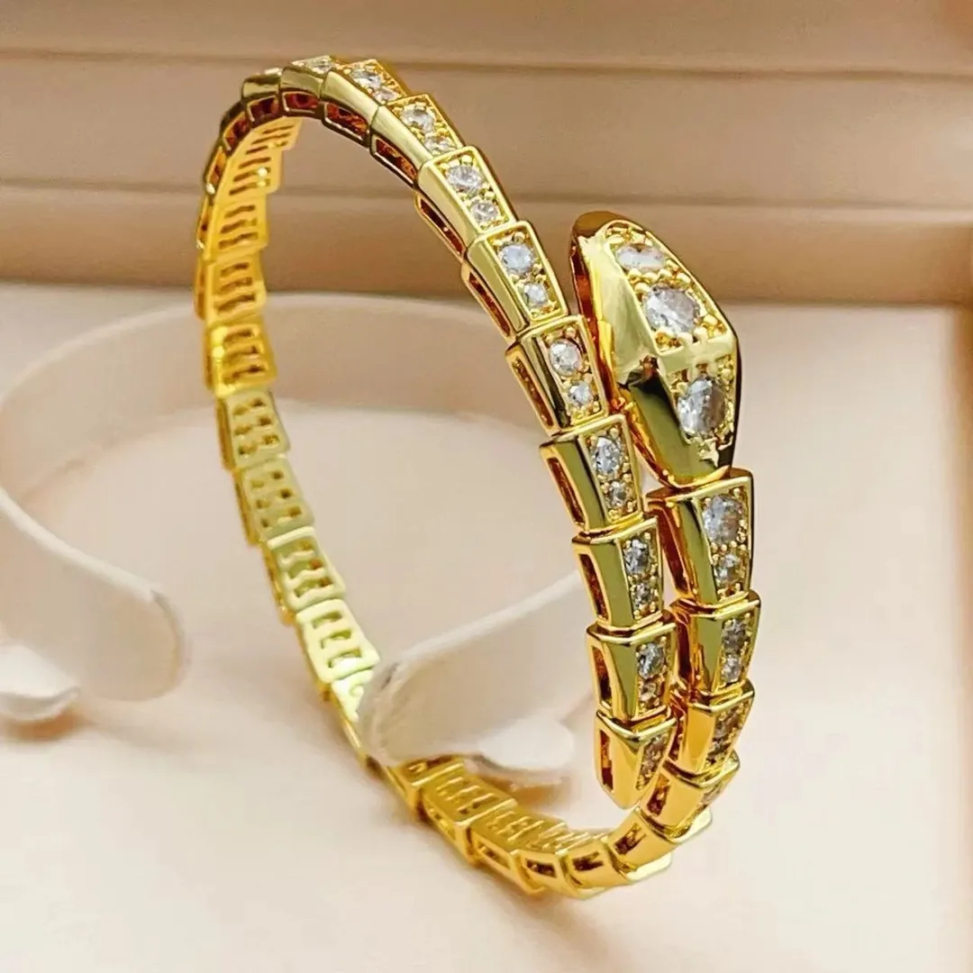 Accessory — Photo 7