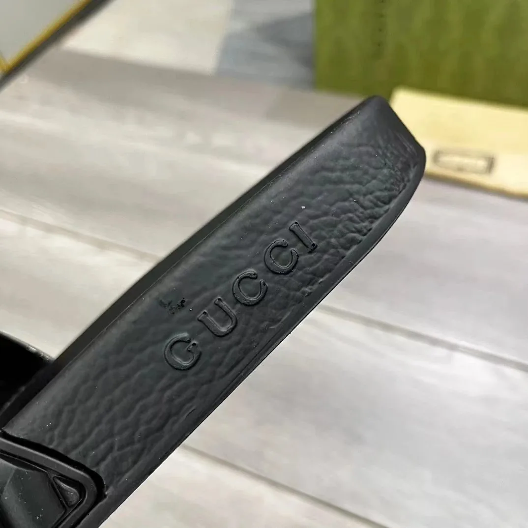 Gucci Double G Matelasse Rubber Slide Sandal — photo 3