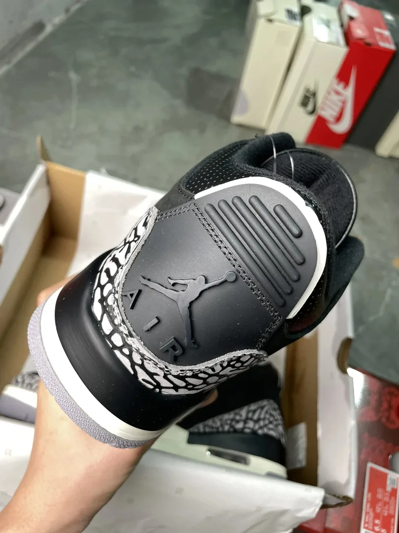 Air Jordan 3 Off Noir — QC