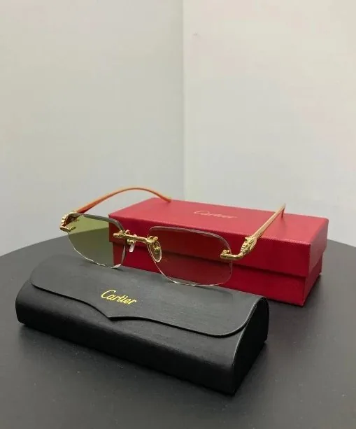 Gold Panther Accessory — QC