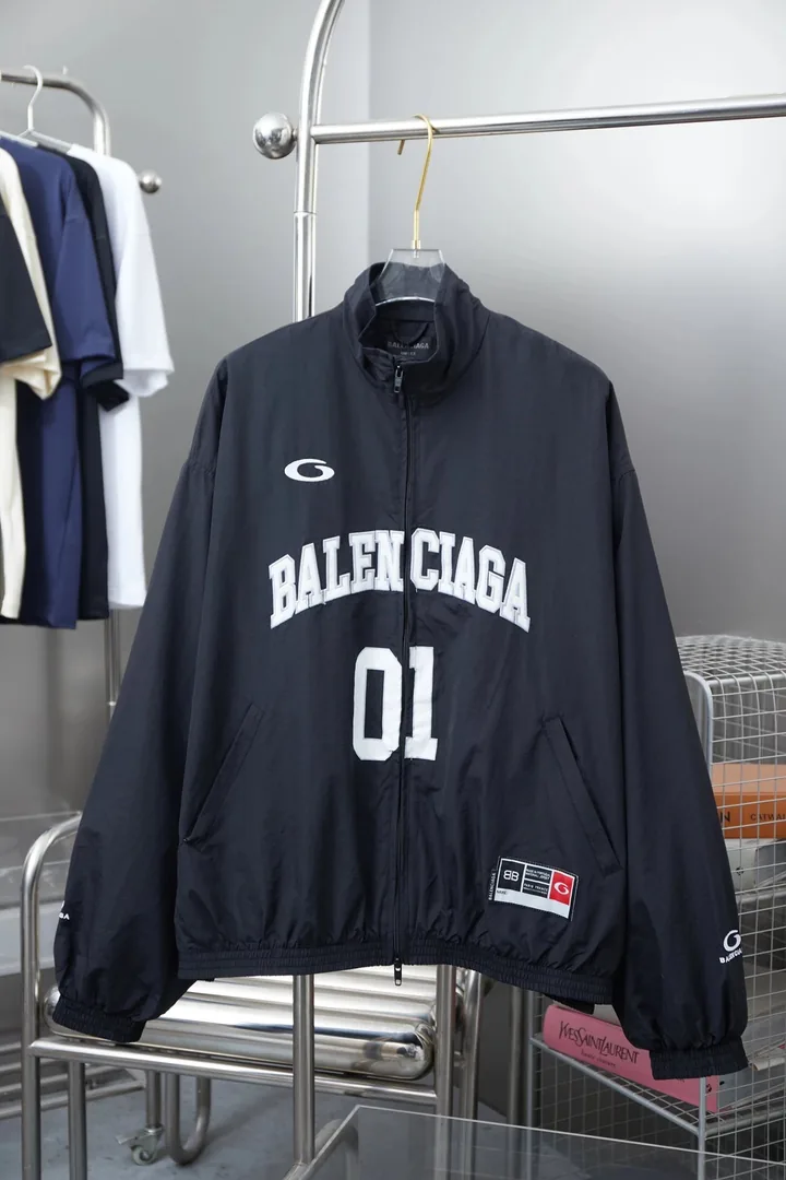 Windbreaker — QC