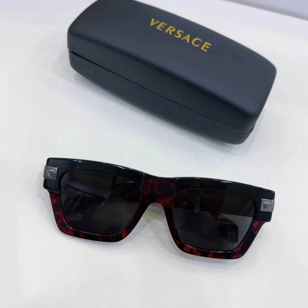 Versace Logo Square Sunglasses Black — Photo 4