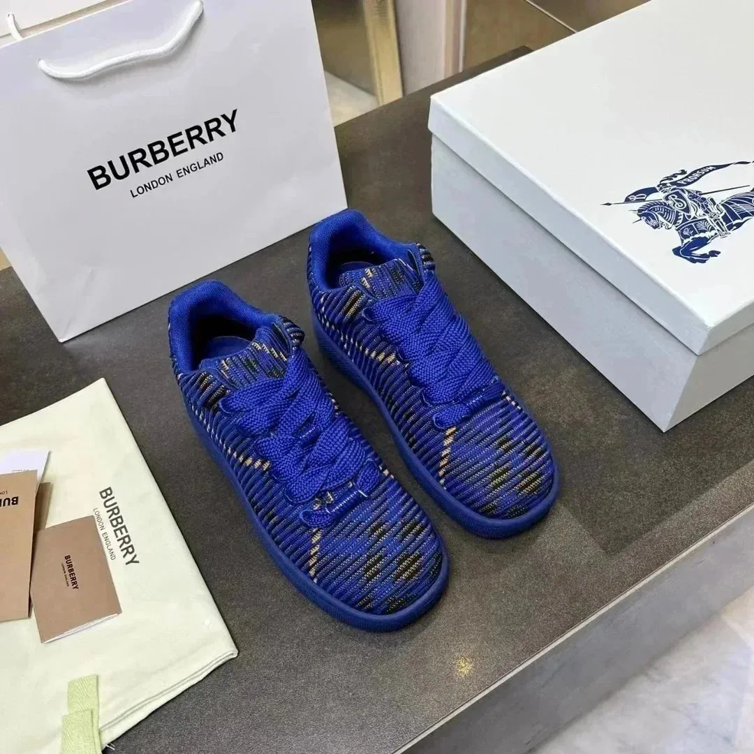 Burberry Balenciaga Streetwear Sneakers — Photo 6