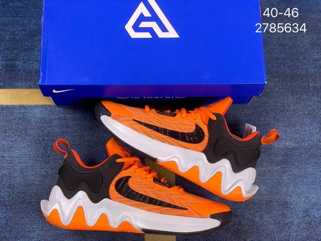 Nike Giannis Immortality Basketball Shoes — Photo 13