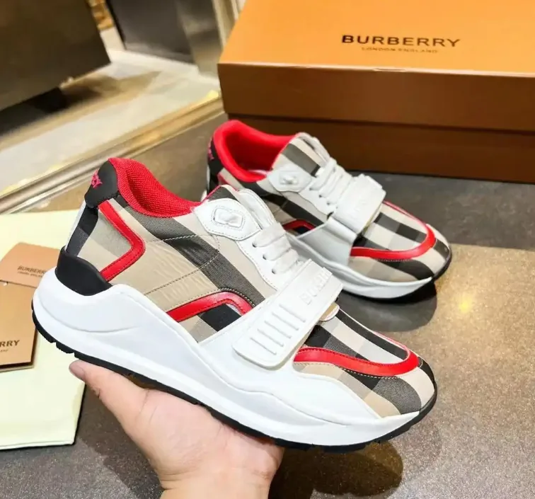 Burberry Sneakers — photo 11