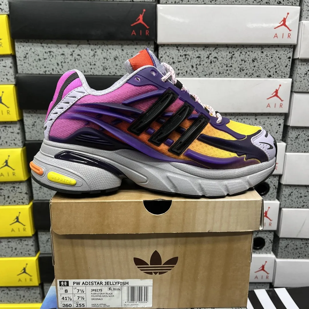 Jordan Fish Colorway Sneakers — QC