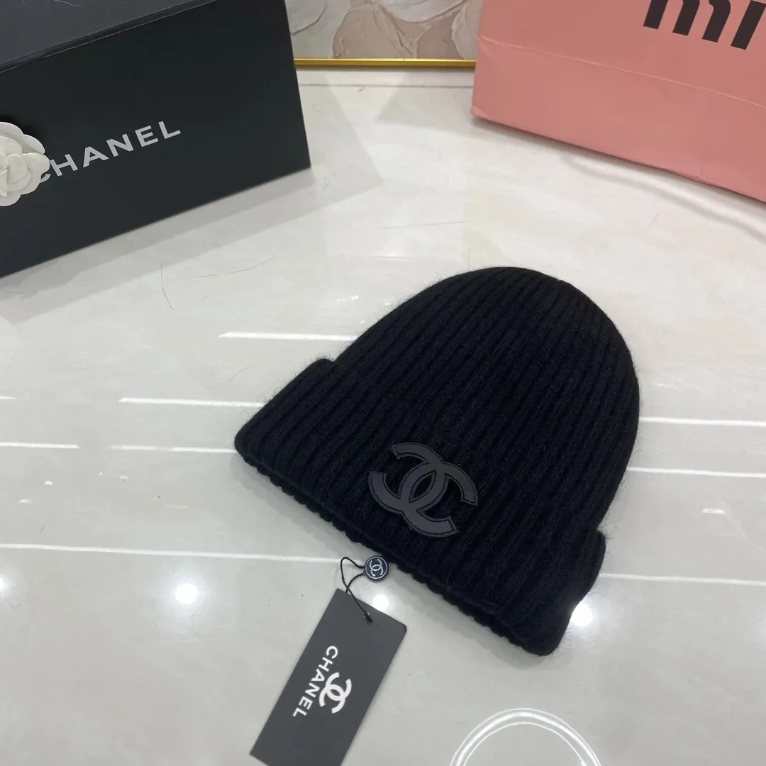 Knit Beanie — Photo 11