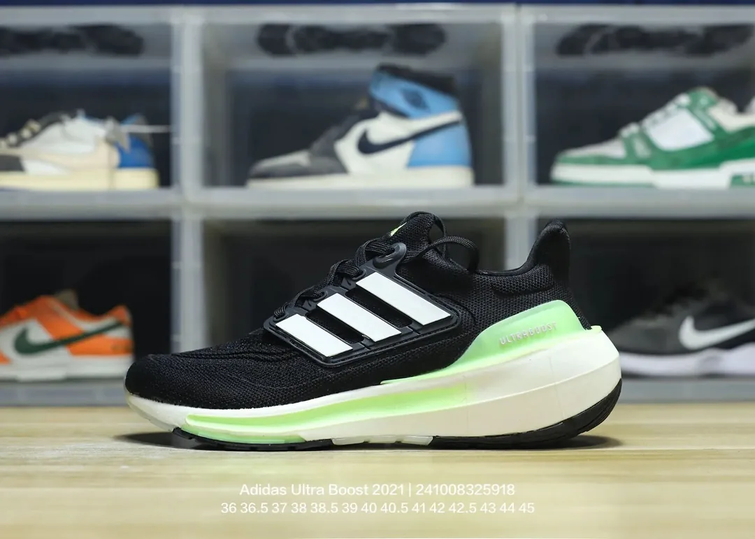 Adidas Ultra Boost Low-Top Sneakers — QC