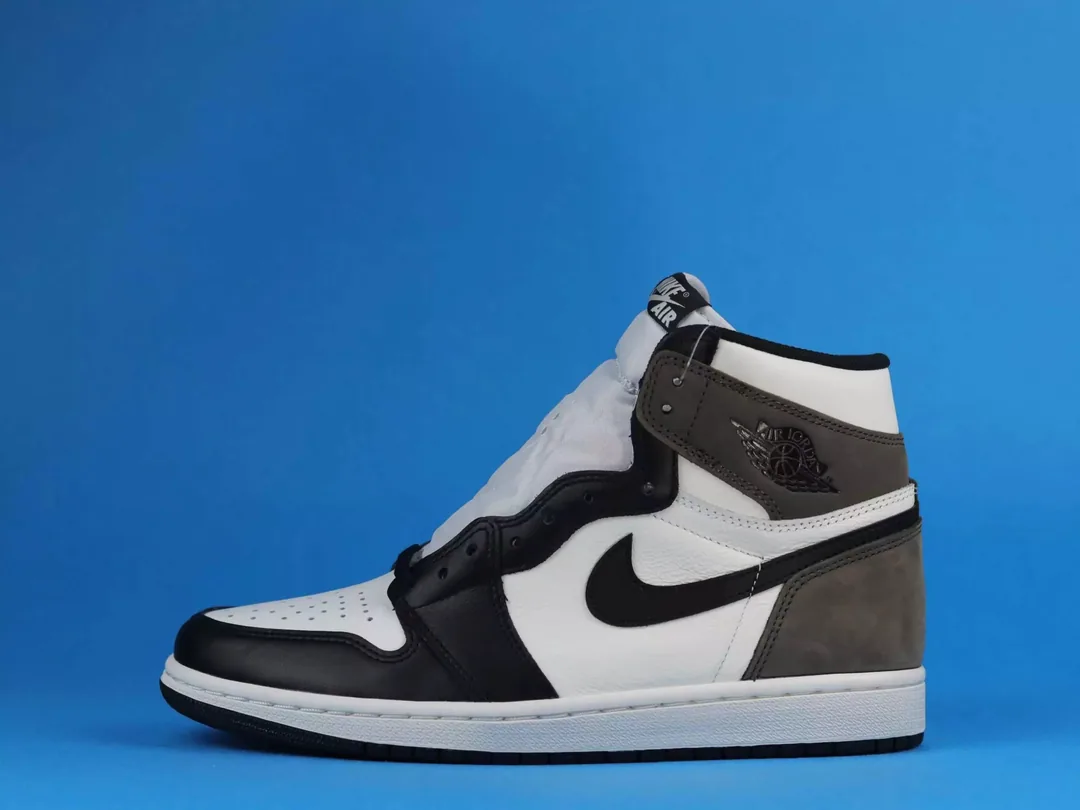 Jordan 1 Blue Court Trainers — photo 3