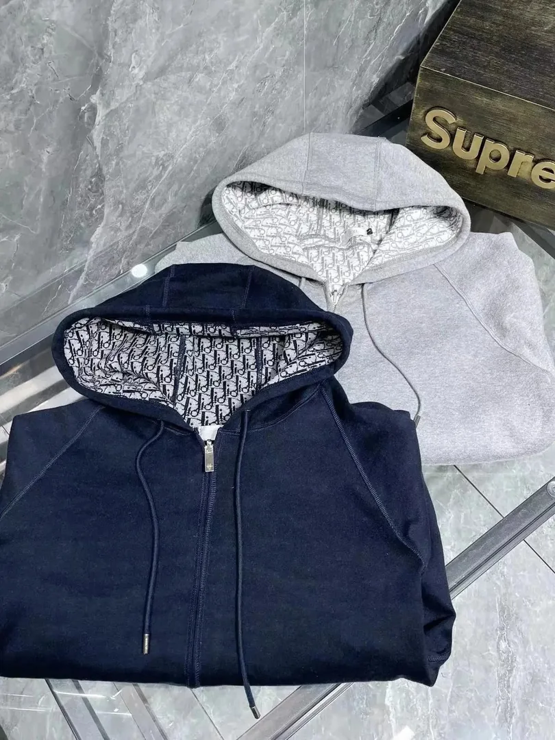 Streetwear Pullover Hoodie — QC