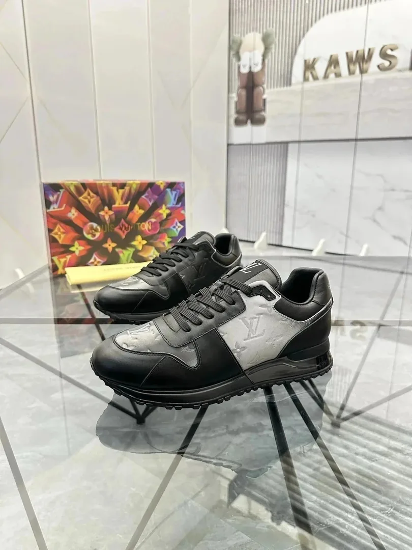 Louis Vuitton Run Away White Basic Sneakers — photo 11