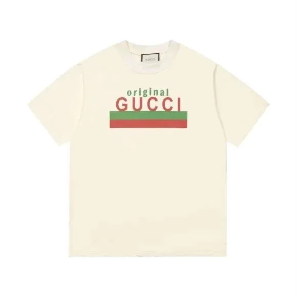 Gucci Circle Logo Print T-Shirt — Photo 13