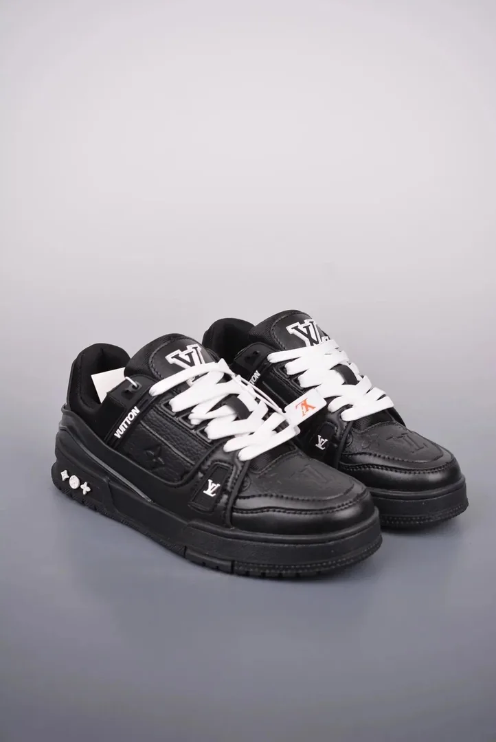 Louis Vuitton LV Trainer Maxi White Low-Tops — Photo 15