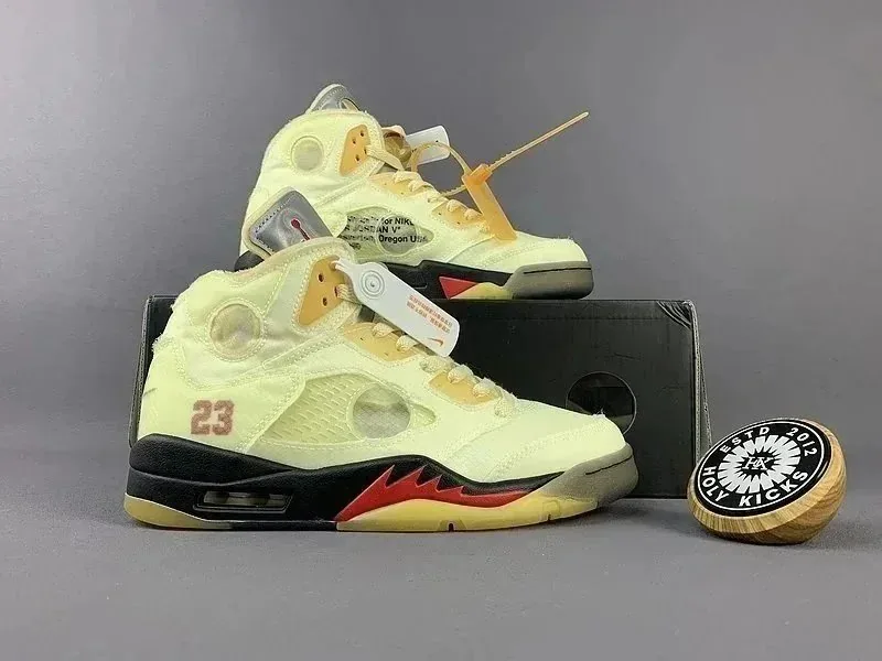 Jordan 5 Black Court Trainers — Photo 4