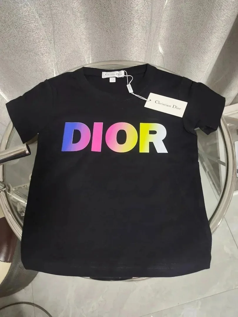 Minimal T-Shirt — QC