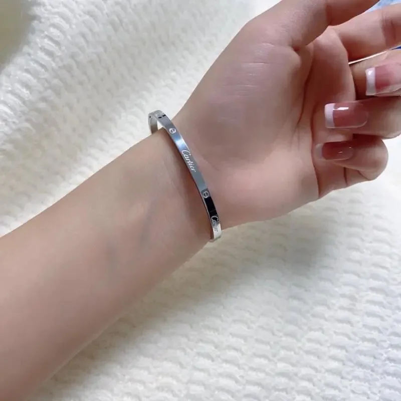 Bracelet — QC