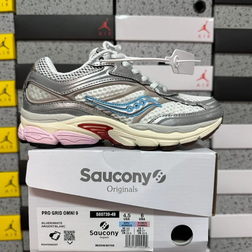 Saucony ProGrid Omni 9 Sneakers — Photo 11