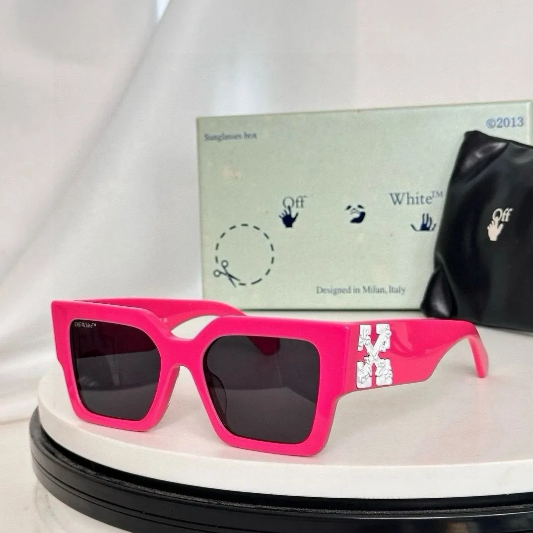 Off-White Arrows Logo Sunglasses — Photo 6