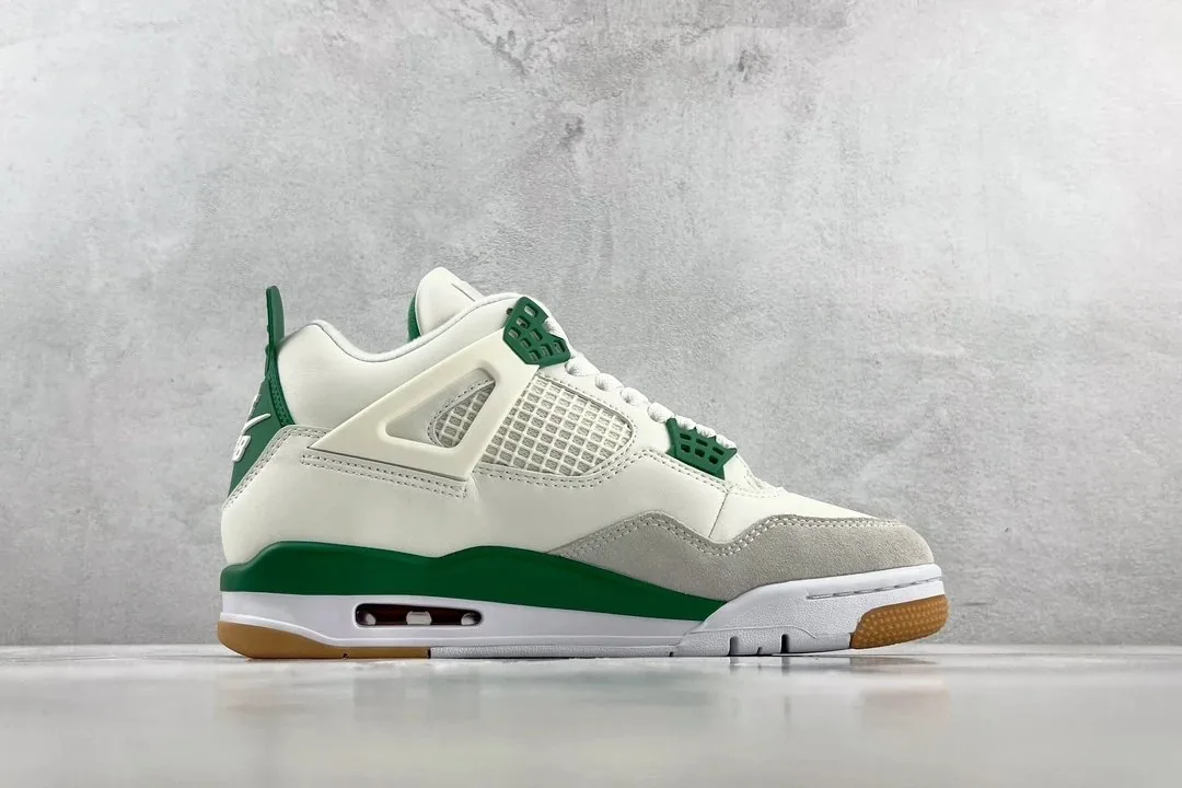 Air Jordan 4 Pine Green — photo 2