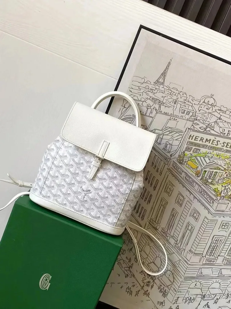 Tote Travel Backpack — Photo 9
