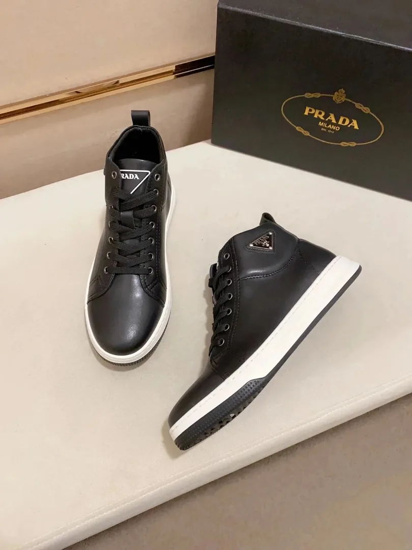 Prada Downtown Black Low-Top Trainers — photo 5