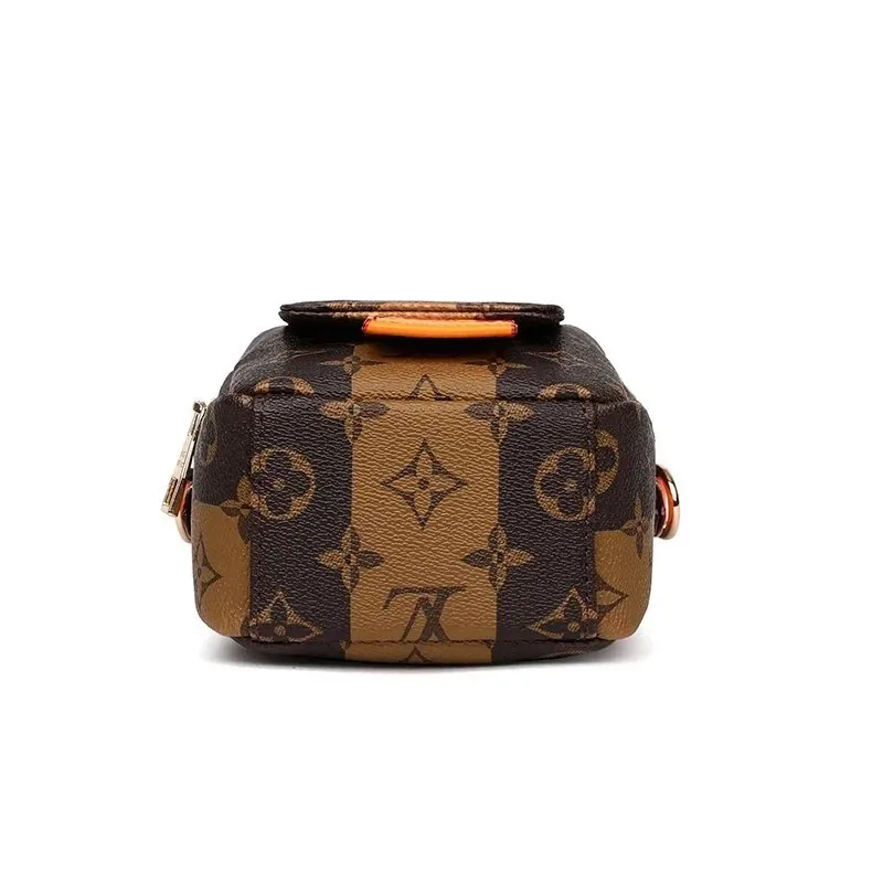 Louis Vuitton Women's Bag — Photo 14